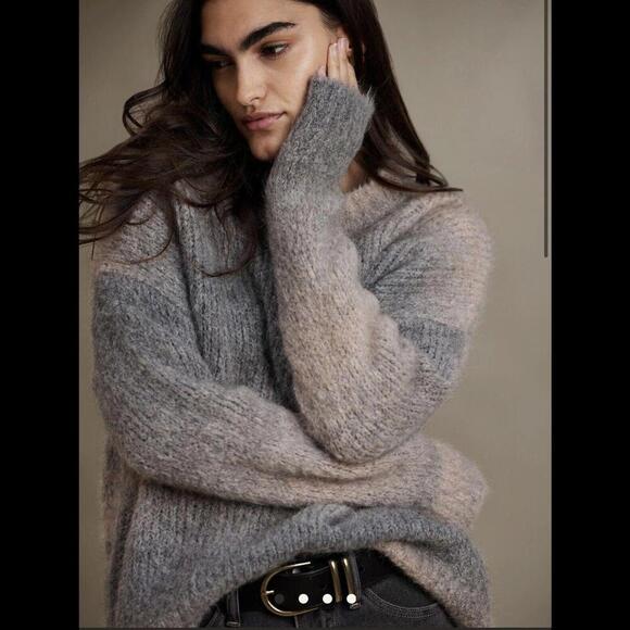 Banana Republic Vernice Oversized Ombré Sweater - Italian Alpaca Yarn Size Small - Picture 1 of 9